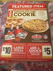 Papa Johns Promotional Magnet Peyton Manning NFL Chocolate Chip Cookie - Picture 1 of 1