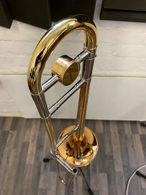 Modelo Jupiter John Fedchock Foto 1 de 4