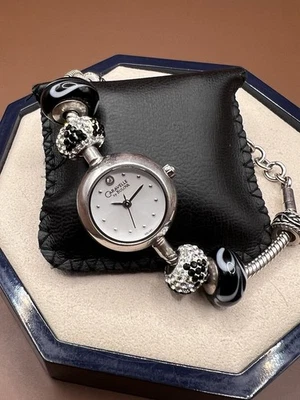 Reloj de cuarzo Caravelle By Bulova para mujer con detalles de cuentas en tono plateado 43L141 Foto 1 de 4