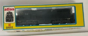 Atlas Yellow Box HO Scale Locomotive SD35(Roco) DC Undecorated - Picture 1 of 9