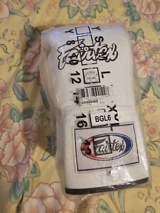 fairtex gloves 16 oz BGL6 White Lace Up Boxing Kickboxing Gloves New In Package 