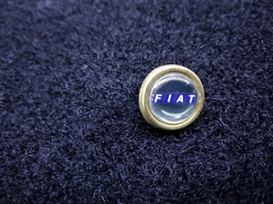 Pins Spilla Spille Vintage Stemma Logo Auto Collezionismo FIAT 15mm - Foto 1 di 1