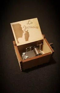 Boîte à musique en bois Serge Gainsbourg La Javanaise - Personnalisable - Photo 1/5
