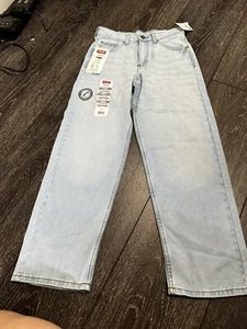 Wrangler Boy’s Lightwash Loose Fit Denim Jeans Size 12 Adjust fit Waist NEW - Picture 1 of 4
