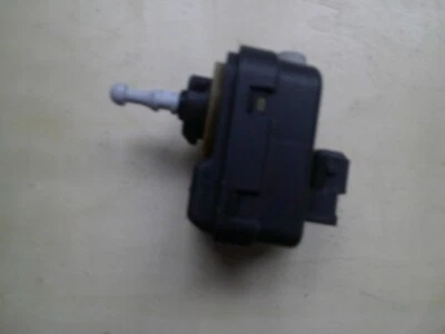 MOTOR DE AJUSTE DE PUNTERÍA / FARO NOTE ORIGINAL MK3 K12 NISSAN MICRA 2002-2010 Foto 1 de 4