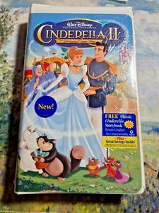 Walt Disney's Cinderella II (2): Dreams Come True (VHS, 2002) - BRAND NEW SEALED - Foto 1 di 3