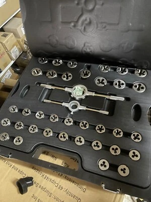 Westward 1PZ54B 110 Piece Tap & Die Set , High Carbon Steel Foto 1 de 3