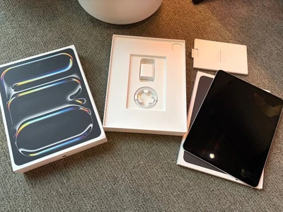 Apple iPad Pro 13-inch (M4) A2925 256 GB, Wi-Fi, Apple iPad Pro 100% Battery - Image 1 of 4