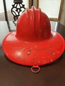Cappello pompiere rosso vintage duro ED Bullard Co USA con cinturino in pelle - Foto 1 di 9
