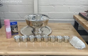 Oneida Vintage Silver Castle Court 15" Punch Bowl Ladle Under plate & 12 Cup - Picture 1 of 12