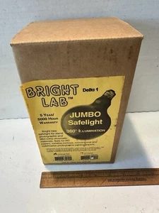 Vintage Bright Lab Delta 1 Jumbo Safelight Universal Red New Old Stock in Box - Picture 1 of 3