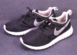 Nike Roshe Run Damen Sneaker Sportschuhe Gr. 36 schwarz weiß silber Mesh BS437 - Bild 1 von 11