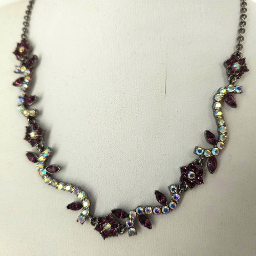 VETEMENTS Collana Floreale Strass Viola Bianco Chiaro Dichiarazione 17" Argento Nove Ovest