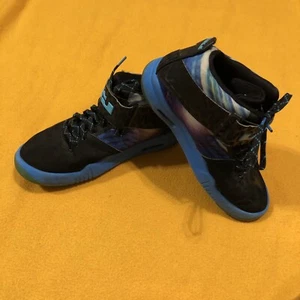 Nike LeBron GS Air Akronite Black/Beta Blue/Cyan 819832-004 Lebron James Gr. 5Y - Bild 1 von 5