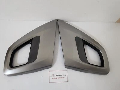 JUEGO DE EMPUÑADURAS DE MANIJA DE PUERTA INTERIOR HYUNDAI VELOSTER 1.6L 2011-2014 LH+RH GENUINO HYUNDAI Foto 1 de 4