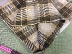 Ian Mankin Stoffrest 137 breit Brauntöne Polster 89 cm Kintyre Karo - Bild 1 von 3