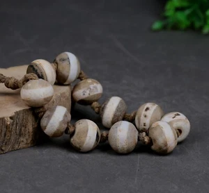 Himalayan Tibetan Dzi Zee 1 Line Amulet Prayer Mala Agate Old Beads - Picture 1 of 14