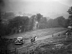 Miss M Allan, Ford V8 1933 Motor Racing Old Photo 2 - Bild 1 von 1