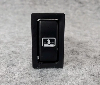 Toyota Avalon 2005-2012 cortina trasera parasol interruptor de parasol fabricante de equipos originales 15A881 usado Foto 1 de 4