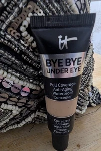 It Bye Bye Under Eye Anti-Aging Waterproof Concealer - Picture 1 of 1