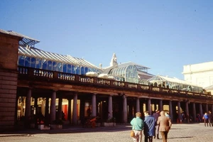 Covent Garden Entrance London England Vtg 1987 Color 35mm Slide - Picture 1 of 3