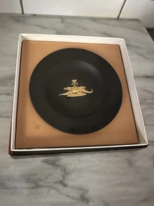 Vintage Wedgwood Black Basalt Jasperware Gilded Egyptian Crocodile Trinket Dish - Picture 1 of 8