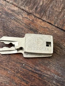 Vintage Samsonite Gepäck #170S vorgeschnittener Schlüssel ein Schlüssel pro Kauf - Bild 1 von 3