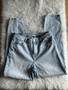 American Eagle Damen 10 Mom Jeans gerades Bein blau Denim helle Waschung stigrid - Bild 1 von 12