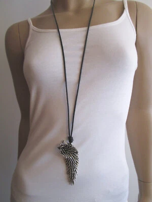 Damen Halskette Leder lang Lagenlook Modekette Silber Schwarz Igel Hedgehog - Bild 1 von 4