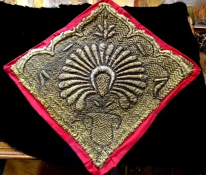 17th C Stumpwork Textile Antique Raised Work Gold Thread Embroidered Panel - Foto 1 di 12