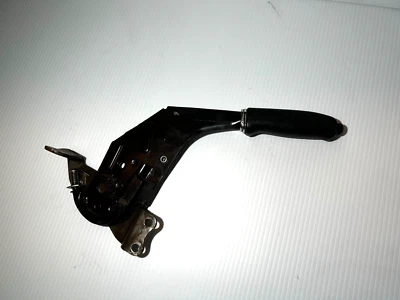 Mazda RX7 FC 1986-1991 OEM E MONTAJE DE MANIJA DE FRENO Foto 1 de 4