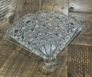 Vintage Avon Klarglas Waschtisch Fächer Tablett Schmuck Schmuck Schale - Bild 1 von 4