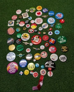 Vintage Button Lot 70s And 80s Rare Over 50 Total Presidents, Disney, Etc - Picture 1 of 1