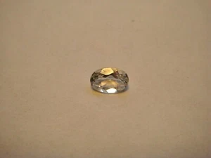 Topaz Clear Oval Cut Gemstone 6 mm x 4 mm 0.5 carats unique Gem - Picture 1 of 3