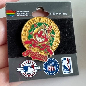 Vtg 1996 Cleveland Indians Chief Wahoo Season's Greetings Pin Wreath Logo - Picture 1 of 4