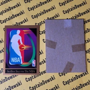 Tarjeta SP SkyBox Salutes the NBA Rara Exclusiva por Correo 1990-91 Promo con Funda - Imagen 1 de 10