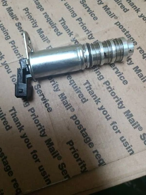 Válvula de control de ajuste del árbol de levas FEBI para BMW X3 X4 X5 X6 E70 E71 11367561265 Foto 1 de 2