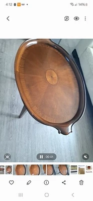 Antigua mesa de centro inglesa de caoba Foto 1 de 4