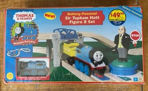 Curva de Aprendizaje Tren Thomas de Madera Alimentado por Batería Sir Topham Hatt Figura ¡Juego de 8! - Imagen 1 de 4