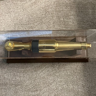 Plato de oro a presión Far72 en vitrina nuevo stock antiguo Foto 1 de 4