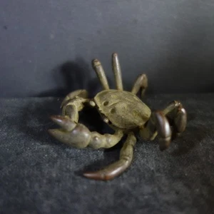 Expresiva figura de bronce de un cangrejo - Imagen 1 de 10