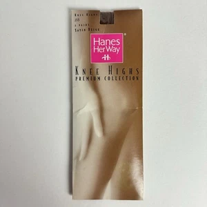 Hanes Her Way Ginocchiere Vintage J55 Taglia Unica Raso Beige 2 Paia - Foto 1 di 2