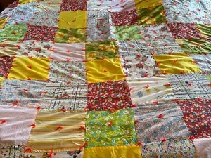 Vintage Raggedy Ann & Andy patchwork bedspread - Picture 1 of 6
