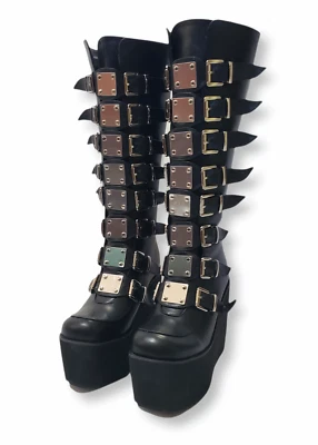 Mujeres Botas de Plataforma Góticas Veganas Combate Gruesas Punk Hebilla Correa Placas de Metal Foto 1 de 4