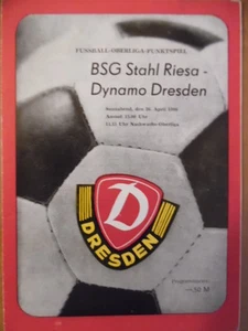 Dynamo Dresden - BSG Stahl Riesa 26.4. 1980 Fußball-Oberliga Fußballprogramm 6 - Picture 1 of 1