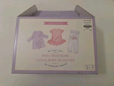 Conjunto de 3 piezas de armario Pottery Barn Kids My First Doll bata, vestido y mono  Foto 1 de 4