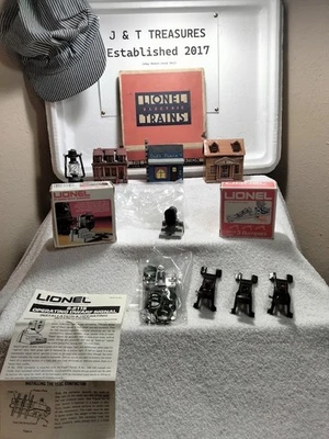 LIONEL O GAUGE 6-2115 OPERATING DWARF SIGNAL & 6-2280 SET OF 3 BUMPERS - Image 1 of 3