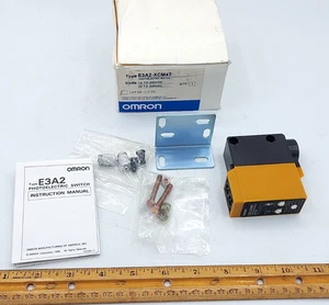 Interruptor fotoeléctrico OMRON E3A2-XCM4 / E3A2XCM4 (NUEVO EN CAJA) - Imagen 1 de 13