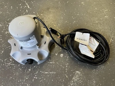 Wayne WPCP250 57735-WYN1 1/4 HP Automatic Pool Cover Pump - Image 1 of 3