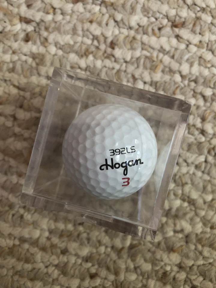 Hogan #3 (392LS) Vintage Golf Ball In Case - Image 1 of 2